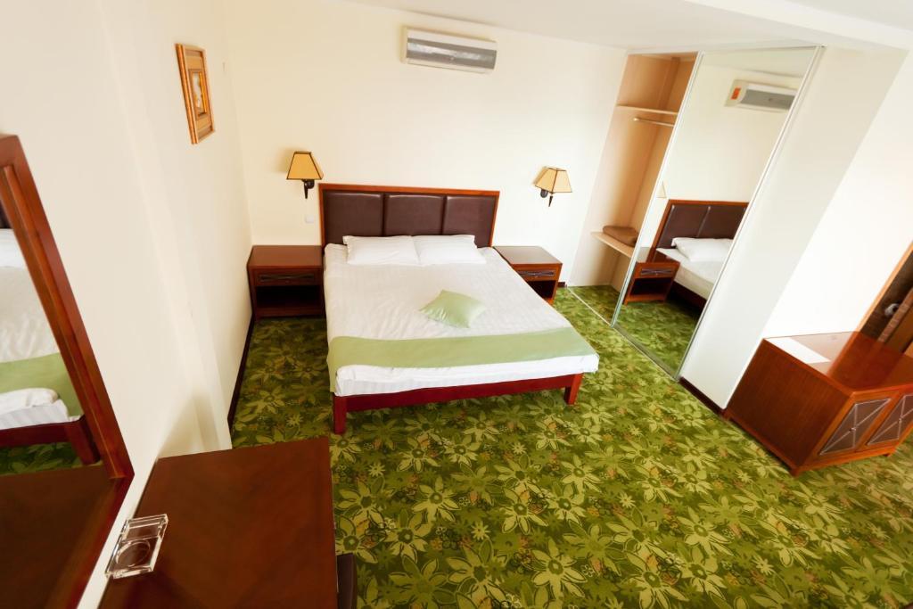 Morelux Boutique Hotel Kapchagay Phòng bức ảnh