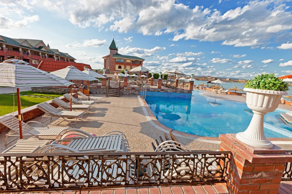 Morelux Boutique Hotel Kapchagay Ngoại thất bức ảnh