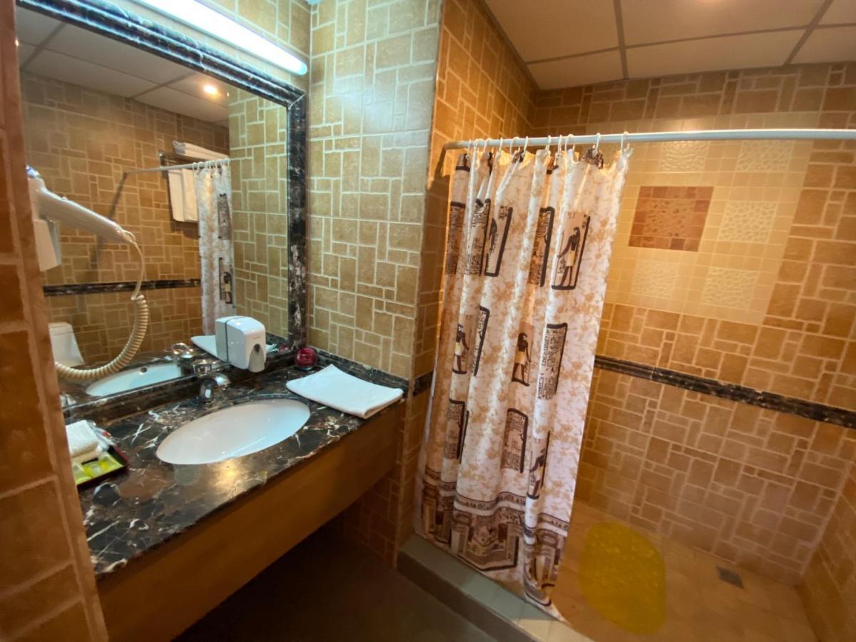 Morelux Boutique Hotel Kapchagay Ngoại thất bức ảnh