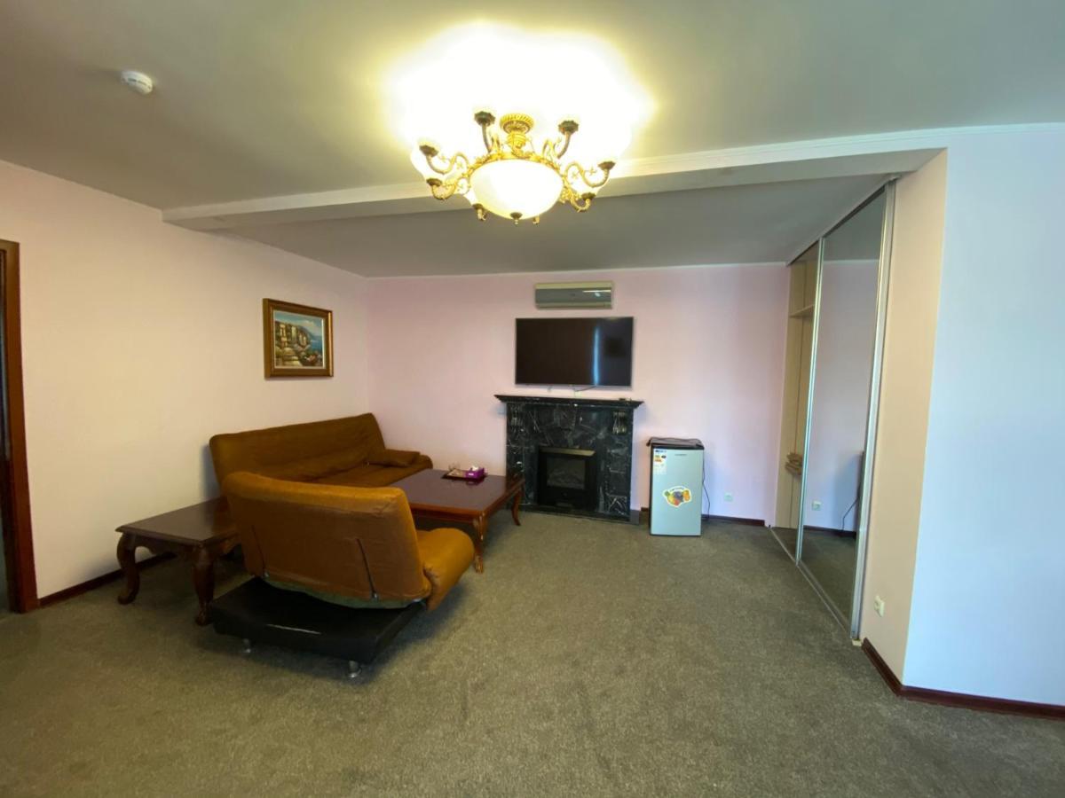 Morelux Boutique Hotel Kapchagay Ngoại thất bức ảnh